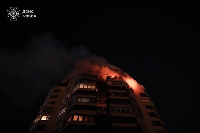 Нічна атака на Київ: пошкоджені житлові будинки, АЗС і дитсадок у п’яти районах столиці