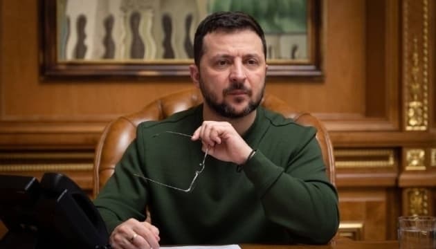 «Шукати та купувати обладнання треба було до цієї зими, міська влада Києва повинна діяти значно швидше», — Зеленський