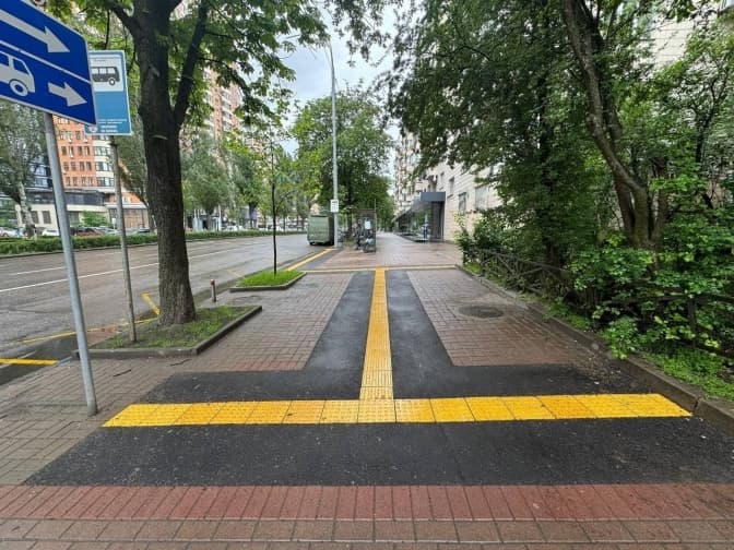 У Києві облаштували інклюзивний під’їзд до гарнізонної ВЛК