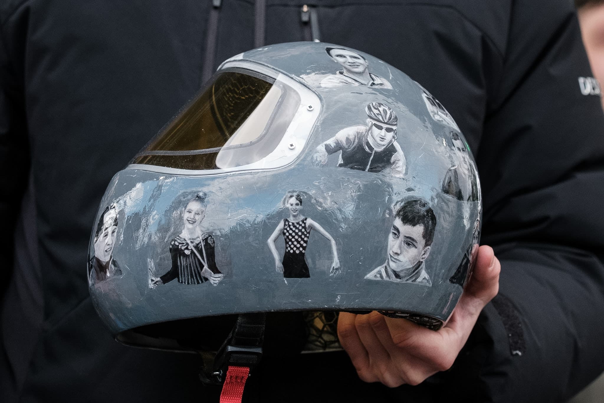 На "шоломі пам’яті" Гераскевича зображений спортсмен і військовий із Львівщини Андрій Куценко