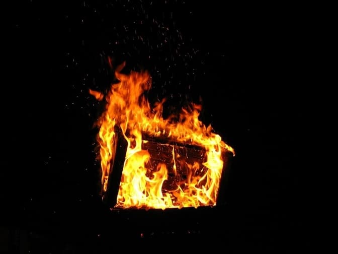 Через необережне поводження з вогнем померла сторож львівського дитсадку