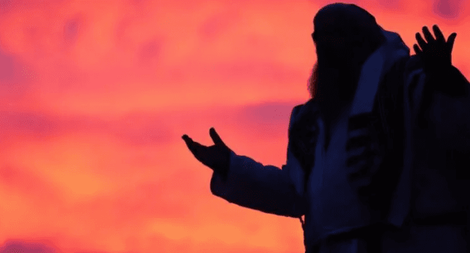 Головний рабин України записав пісню-звернення до Трампа, після ракетного удару по Києву