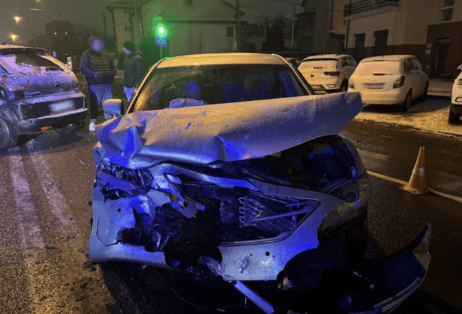 У Львові водійка вчинила ДТП: постраждали 3 людей, серед яких 4-річна дівчинка