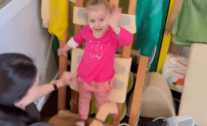 скриншот з відео