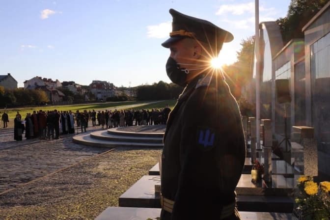 У Львові вшанували пам'ять загиблих захисників України. Фото