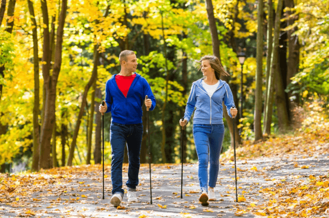 Львів'ян запрошують на безкоштовні заняття зі скандинавської ходи