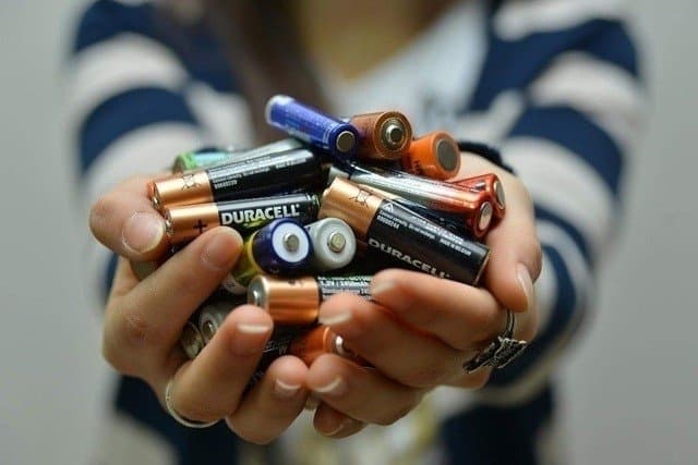 Де здати батарейки та термометри у Львові в квітні. Графік стоянок екобуса