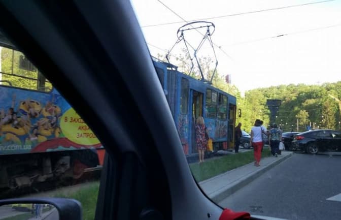 Ситуація на дорогах Львова. Затор із трамваїв на Стуса
