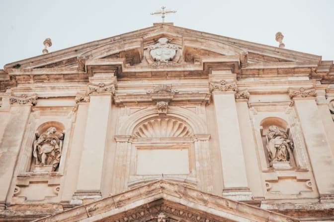 У Львові відновили розписи у колишньому монастирі Кармеліток Босих. Фото