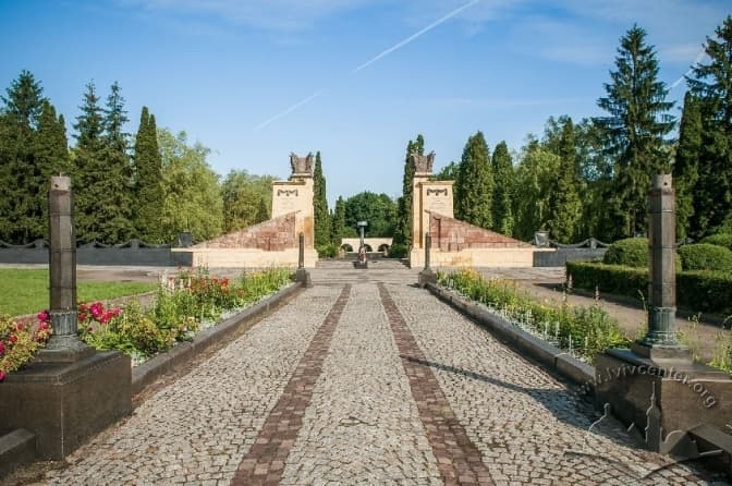 У Львові планують дослідити і перенести меморіальний комплекс «Пагорб Слави»