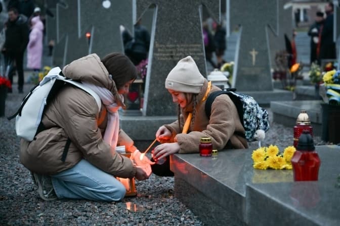 Пластуни привезли до Львова Вифлеємський вогонь миру