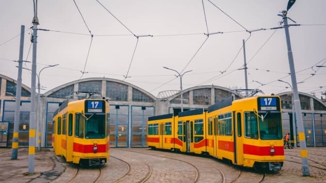 Львів отримав ще два трамваї зі Швейцарії