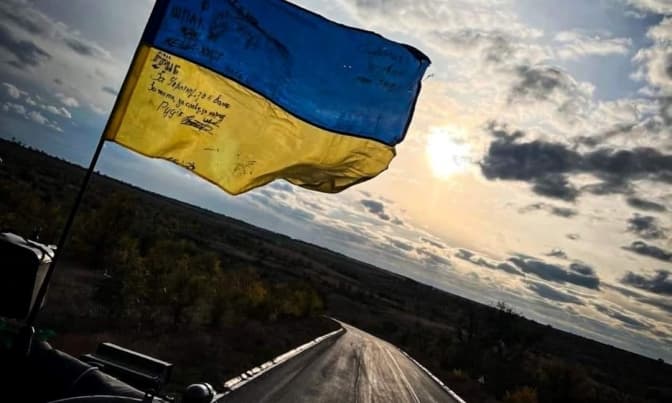 Історія Софійки, якій потрібна допомога, та чи справді росіяни виходять з Херсону. Підсумки доби