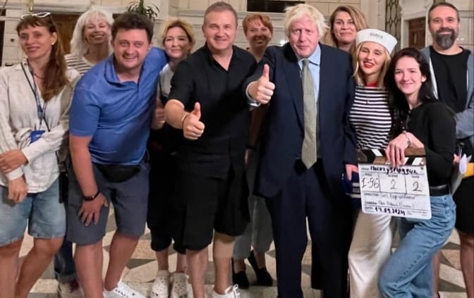 Борис Джонсон знявся в українському новорічному фільмі