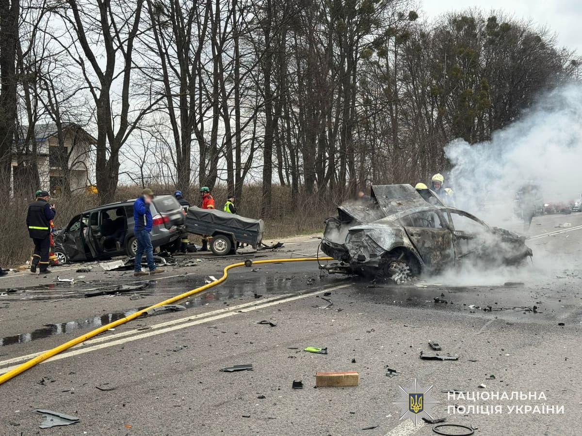 На Львівщині через смертельну аварію перекрили трасу «Київ–Чоп»