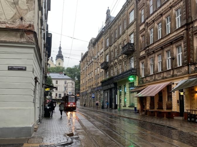 У Львові випало 115% місячної норми опадів: дощ триватиме до кінця доби