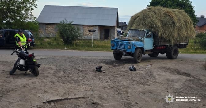 На Львівщині 15-річний мотоцикліст травмувався внаслідок зіткнення з вантажівкою