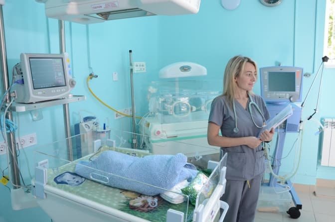 У пологовому на Рапопорта відремонтували палати та встановили нове обладнання