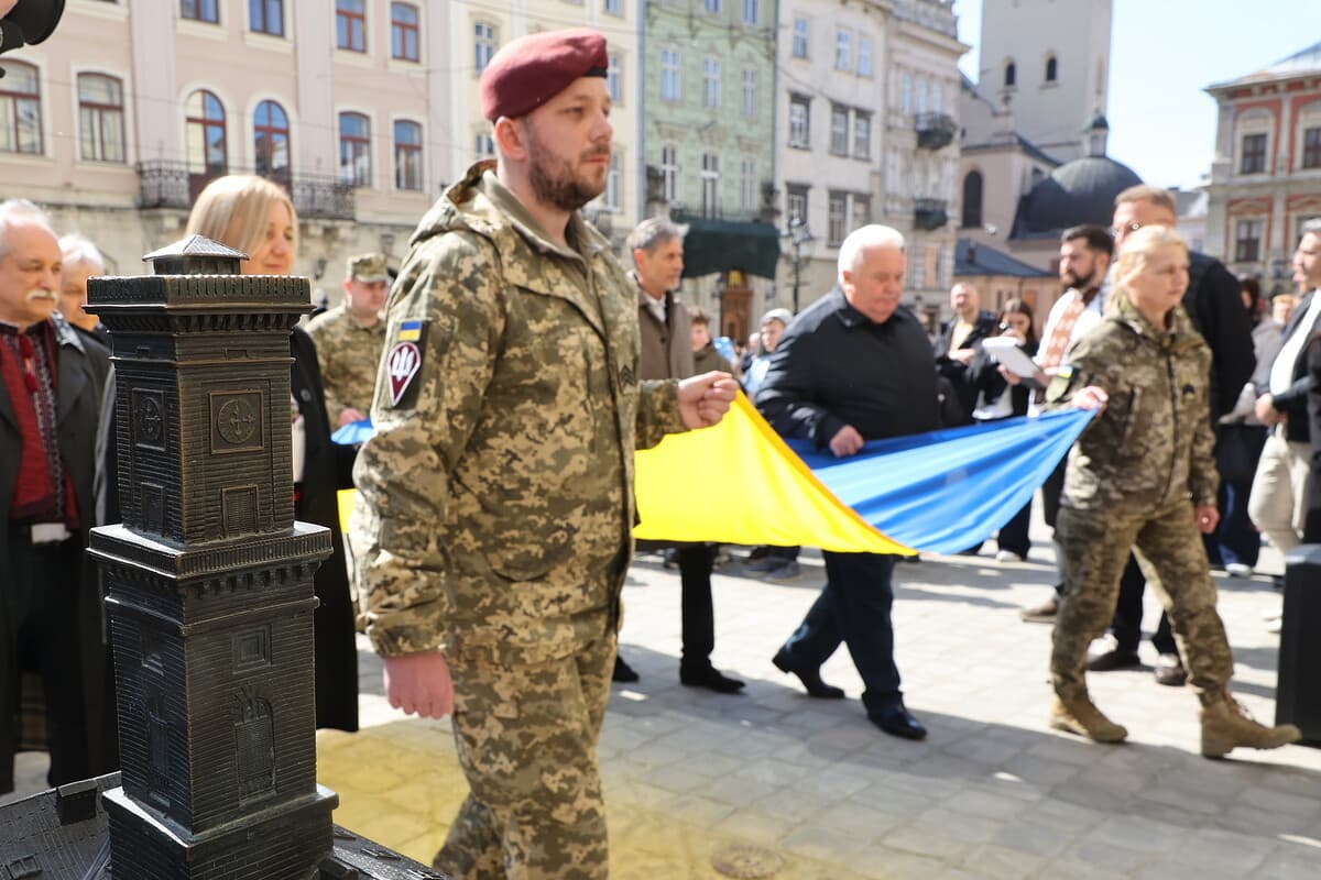 Урочиста хода / фото: ЛМР