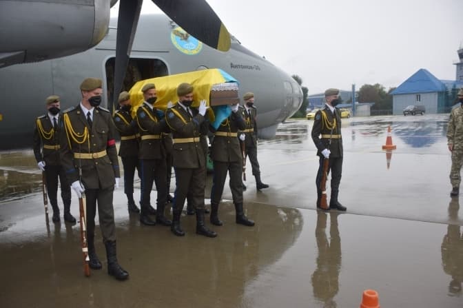 У Львові зустріли тіло курсанта загиблого унаслідок авіакатастрофи під Харковом