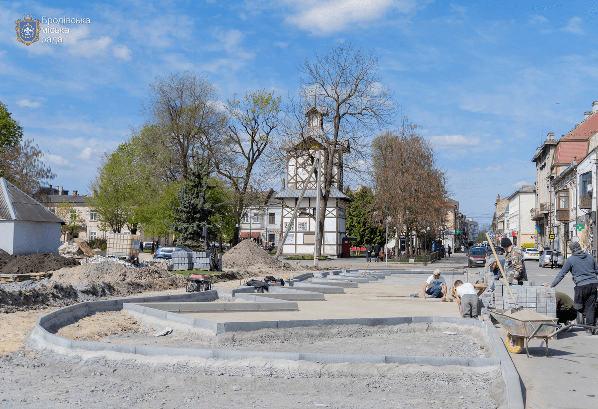 За понад 18 млн грн відремонтують сквер на Львівщині