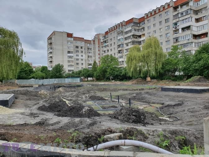 Коли закінчать реконструкцію озера на вулиці Панча і яким воно є зараз. Фото, відео