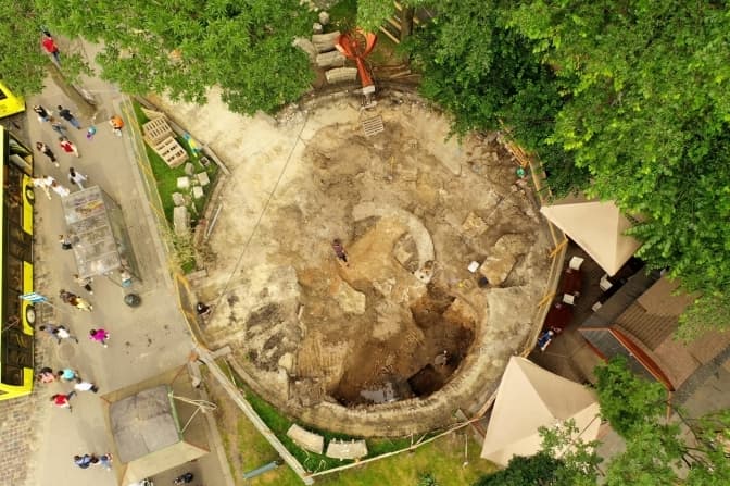 Що буде з площею Галицькою у Львові та чи «покажуть» костел XVI століття