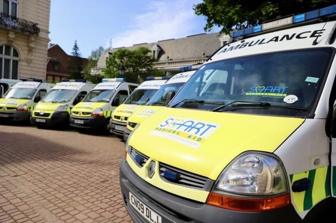 Зі Львівщини передали ще 9 машин для медевакуації на фронт