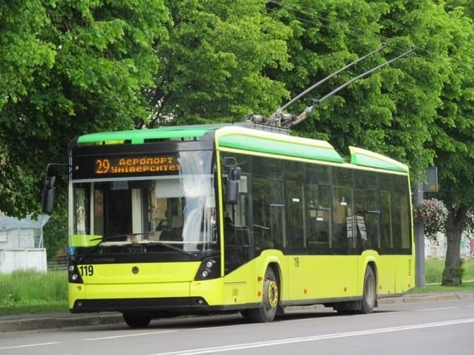Сьогодні у Львові тролейбуси курсуватимуть до 21.00