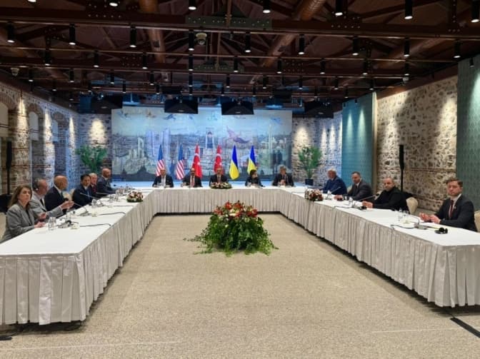Сьогодні в Стамбулі відбудеться черговий раунд переговорів з росією: склад делегації