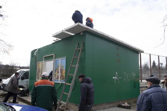 На Тракті Глинянському у Львові демонтували МАФ, де продавали алкоголь