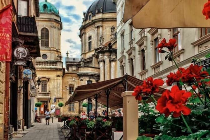 У Львові обмежили час роботи ресторанів