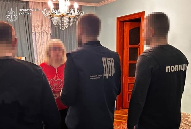 Працівницю львівського РТЦК підозрюють у причетності до схем продажу відстрочок