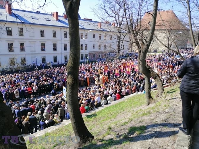 У Львові розпочалася загальноміська Хресна хода. Відео, фото