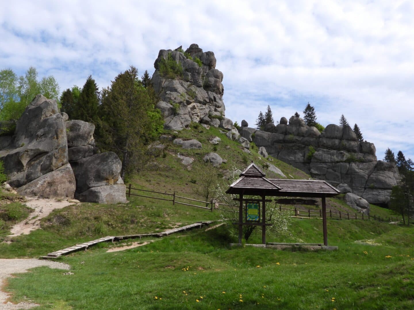 Сколівські Бескиди кличуть учнів у цікаву мандрівку / фото зі сторінки Національного парку 
