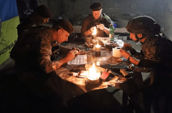 Львів'ян кличуть на благодійну акцію «Писанка з-під Бахмута»