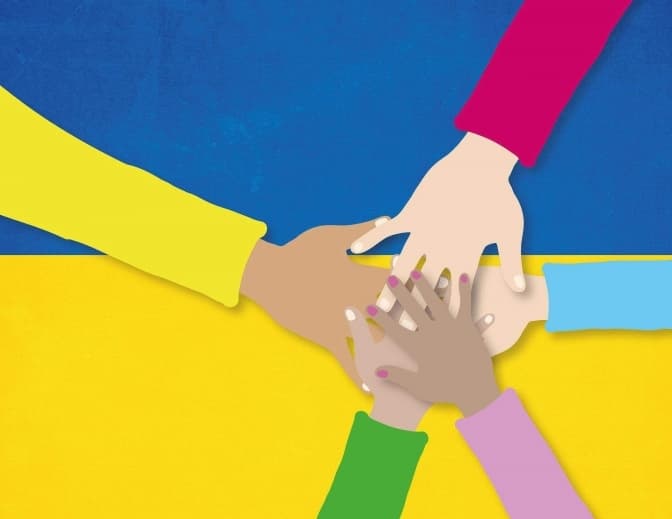 Гроші, житло і робота. Яку допомогу пропонують українцям за кордоном