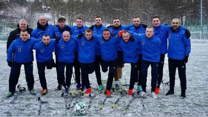 Прикордонники Львівщини пояснили, чому не випустили за кордон футбольну команду ветеранів