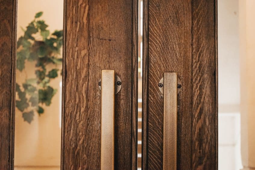 У Львові відновили історичні двері-віяло. Фото