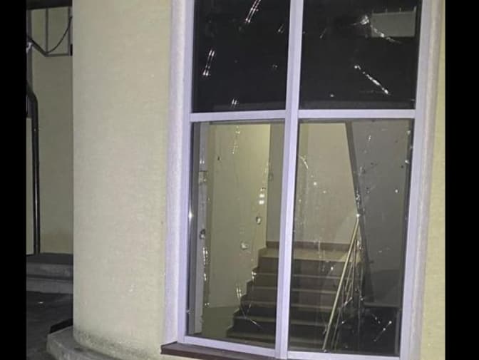 На Львівщині чоловік погрожував гранатою в ресторані: поліція відкрила провадження