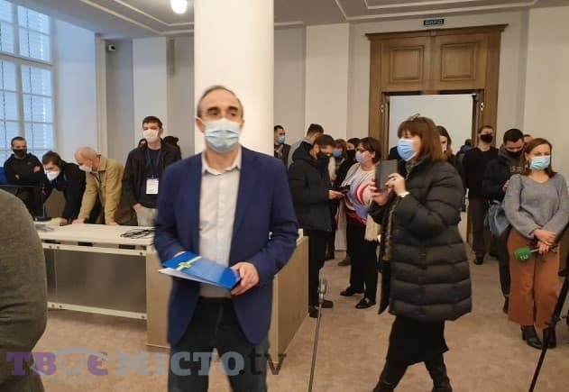 Ігри депутатів ЛМР та обіцянка про пільги підприємцям через карантин. Головне за 24 листопада