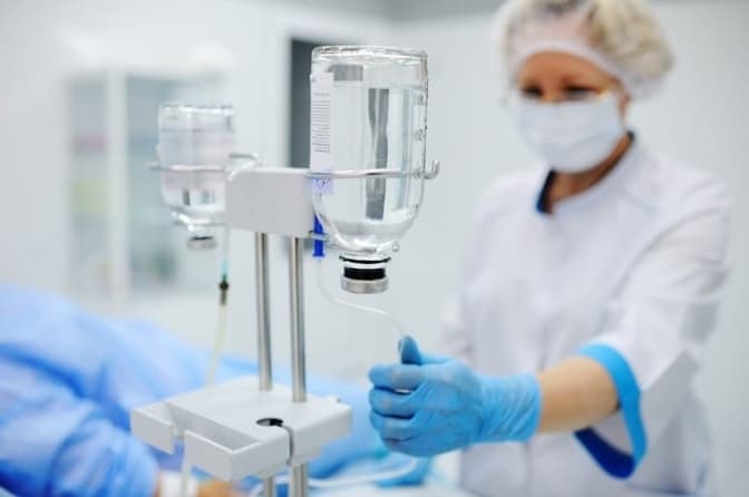 На Львівщині вперше за рік двоє людей потрапили до лікарні з ботулізмом