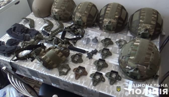 У Львові судитимуть чоловіка за крадіжку бронешоломів, призначених для військових