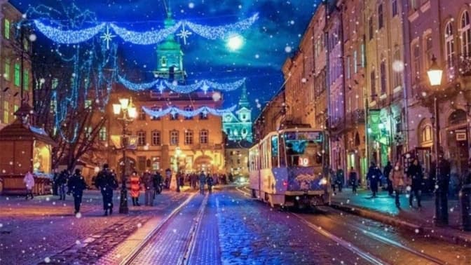 У святкові дні львівський громадський транспорт змінить графік руху