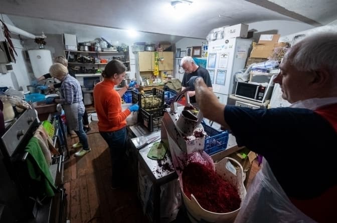 Чому волонтерська кухня у Львові змушена закритись і що на це каже влада