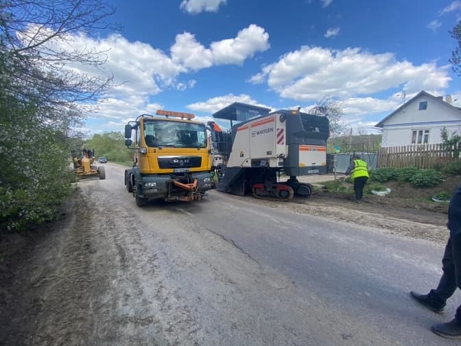 На Львівщині ремонтують ділянку дороги Тернопіль-Львів-Рава-Руська