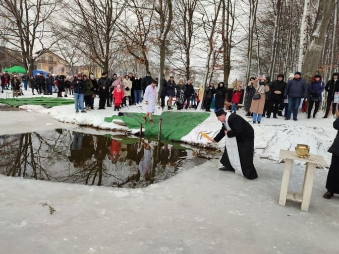Львів’ян закликають утриматися від пірнання у водойми на Водохреща