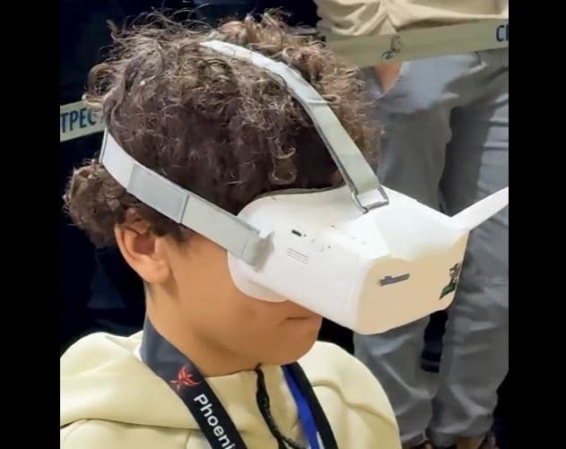 У Львові школярі змагалися у пілотуванні FPV-дронів. Переможці