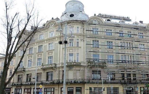 У Львові розпочали ремонт історичних будинків на Саксаганського та площі Міцкевича