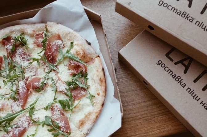 Замовляєш три, платиш за дві. Де у Львові вигідно замовляти піцу